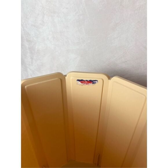 Vintage Rubbermaid Trashcan Waste Bin - Picture 5 of 8
